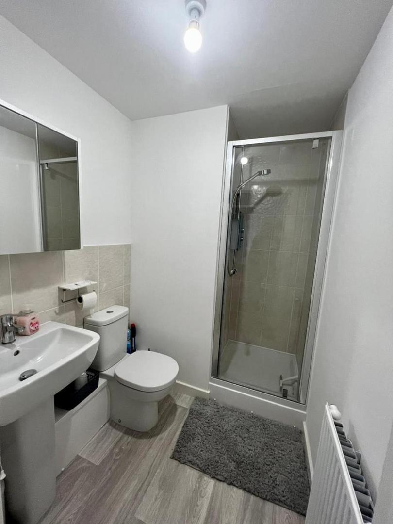 Two Bedroom Apartment In Barry-Close To Beach Экстерьер фото